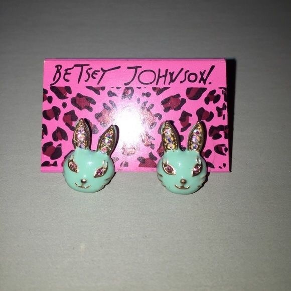 Bunny earrings 🐰 - Picture 5 of 5